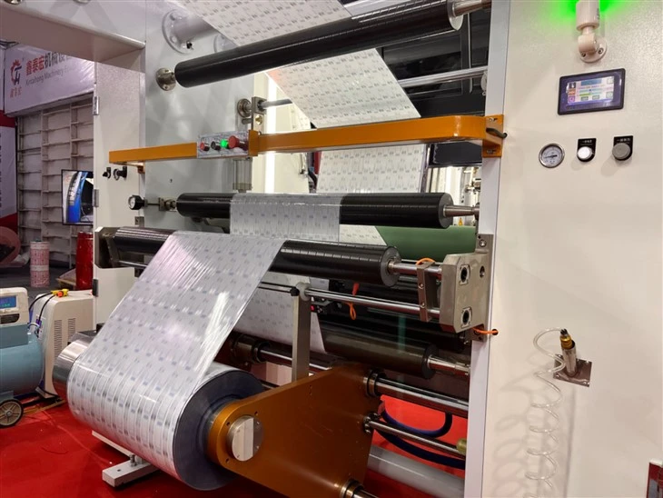 High Speed Packaging Bag Laminating Machine Shaped Window